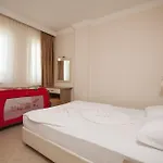 Catty Cats Garden Lejlighedshotel 3*
