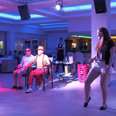 Lägenhetshotell Catty Cats Garden 3*