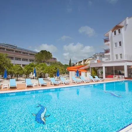 Lägenhetshotell Catty Cats Garden 3*