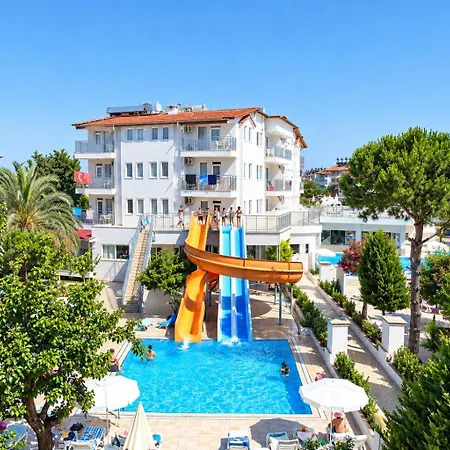 Lejlighedshotel Catty Cats Garden 3*