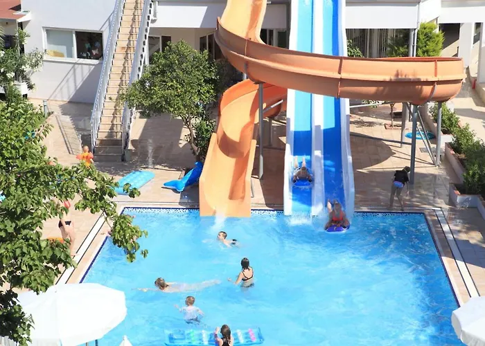 Hotel apartamentowy Catty Cats Garden 3*
