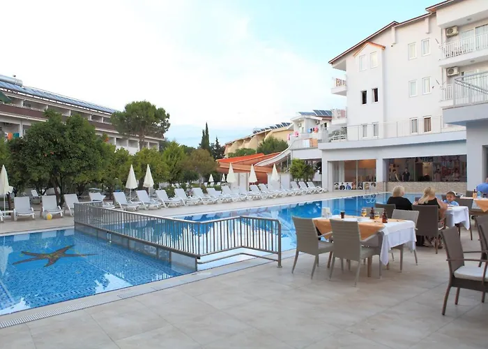 Hotel apartamentowy Catty Cats Garden 3*