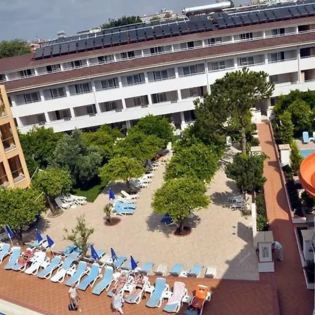 Apartahotel Catty Cats Garden Side