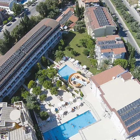 Apartahotel Catty Cats Garden 3*